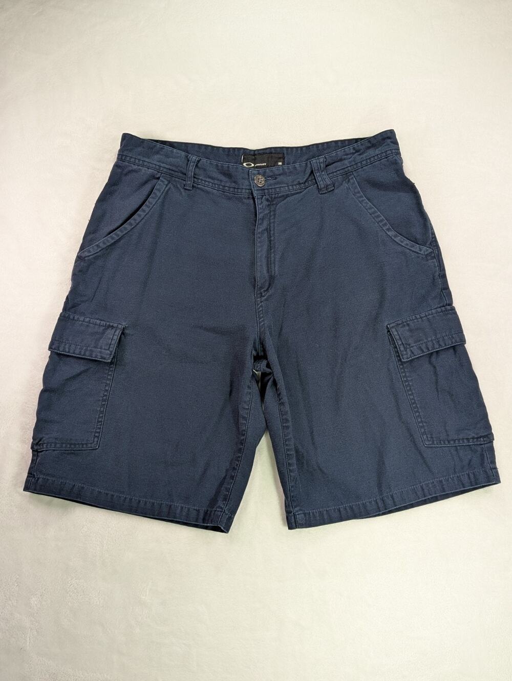 Vintage Oakley Navy Cotton Canvas Cargo Shorts Men's Size 36 Y2K Gorpcore SP07